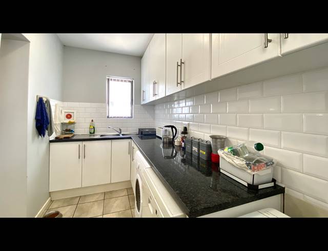3 BEDROOM HOUSE FOR SALE IN DWARSKERSBOS